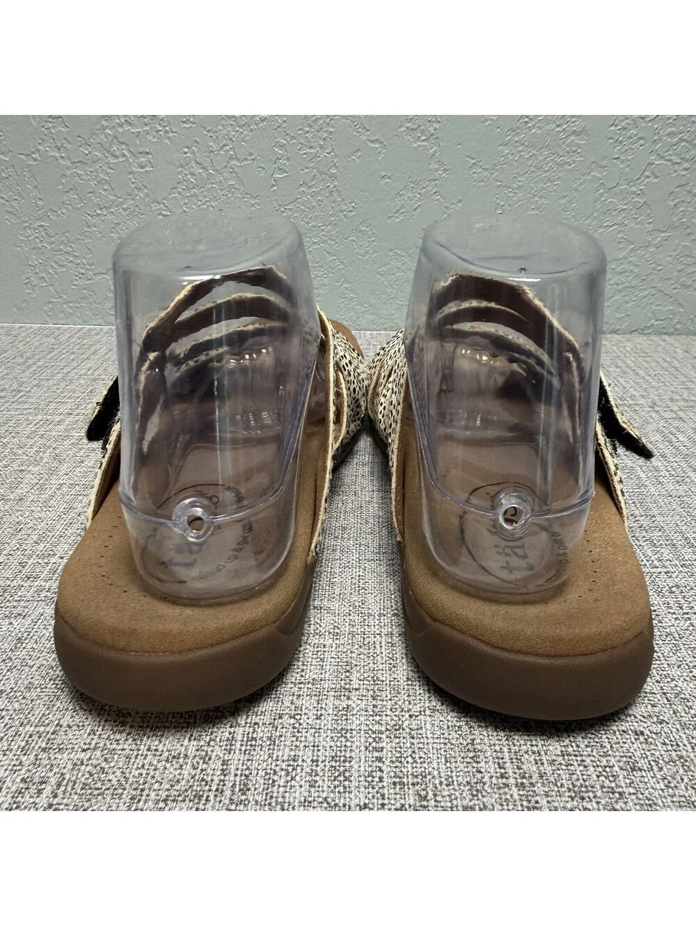 N/A taos sandals